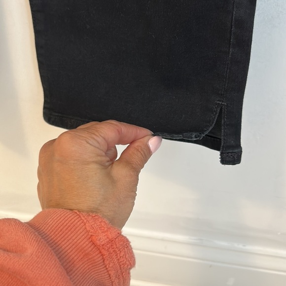 NYDJ Double Snap Capri in Nautilus - Picture 9 of 10